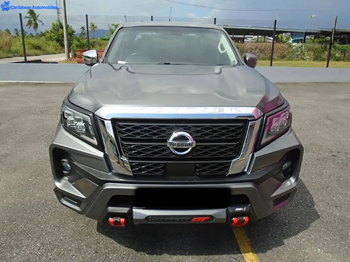 2022 Nissan Frontier NP300